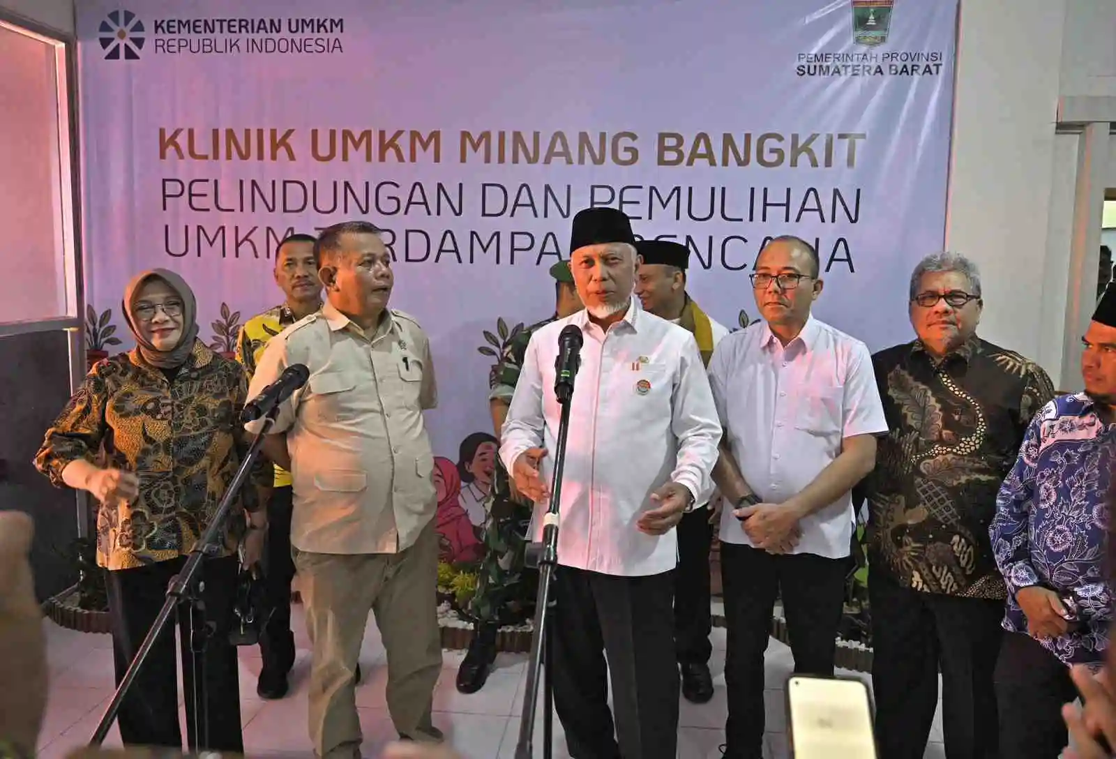 Permudah Izin Usaha